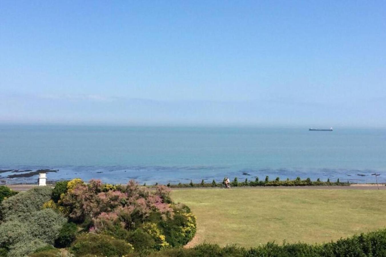 Appartement Captain'S Quarters - Stunning Sea Views à Margate Extérieur photo